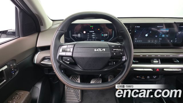 Kia EV4 Standard 2WD Earth 2026 — фото 13