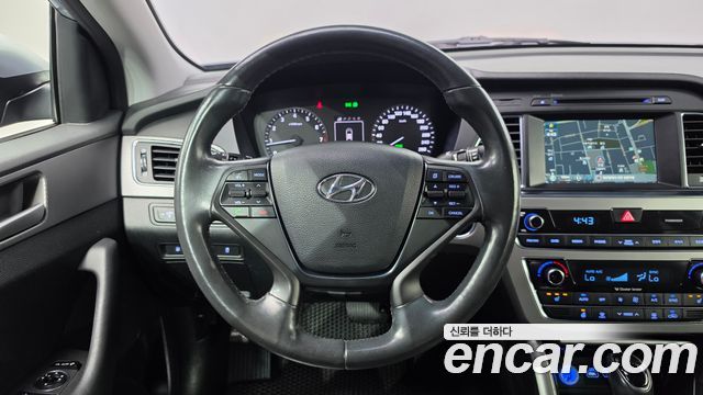 Hyundai Sonata (LF) LPI Premium Special 2015 — фото 13