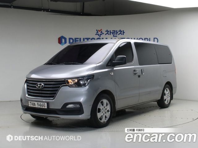 Hyundai Grand Starex Wagon 12-Seater Style