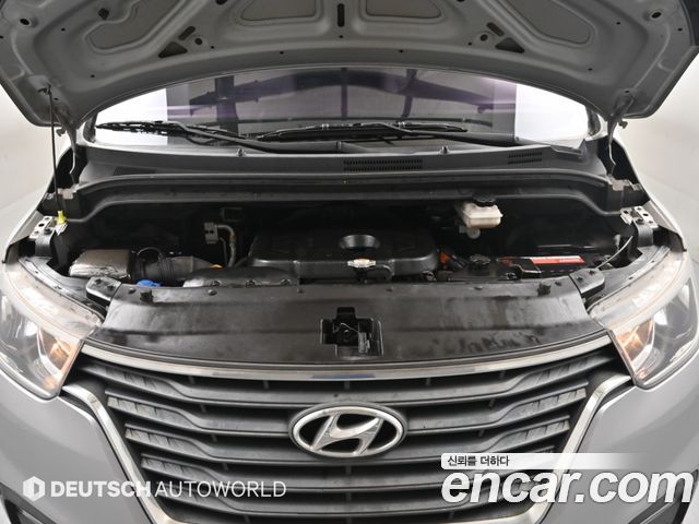 Hyundai Grand Starex Wagon 12-Seater Style 2019 — фото 6