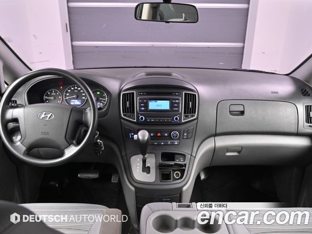 Hyundai Grand Starex Wagon 12-Seater Style 2019 — фото 7