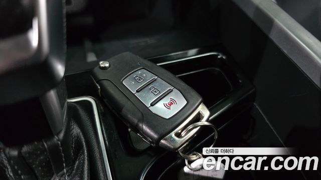 KG Mobility (SsangYong) Torres Gasoline 1.5 2WD T7 2023 — фото 17