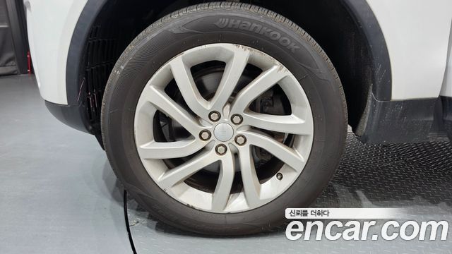 Land Rover Discovery 5 3.0 TD6 HSE 2017 — фото 5