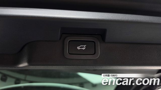 Land Rover Discovery 5 3.0 TD6 HSE 2017 — фото 19