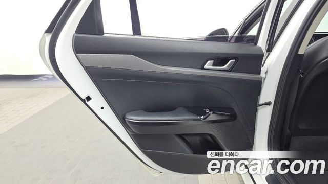 Kia K5 (III) 2.0 Trendy 2021 — фото 25