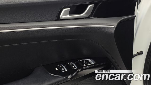 Kia K5 (III) 2.0 Trendy 2021 — фото 29