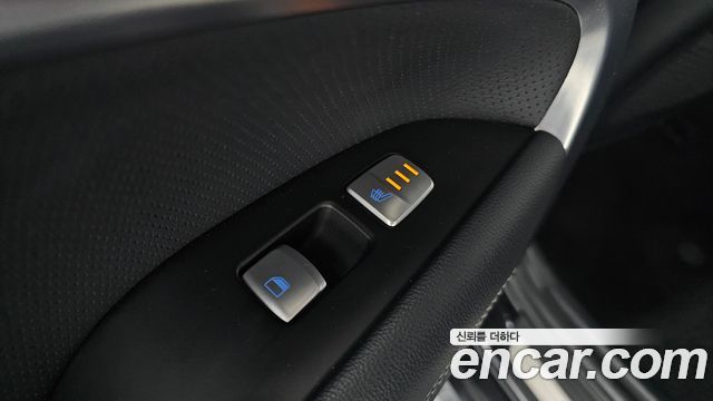 Genesis G70 2.0T Supreme 2018 — фото 19
