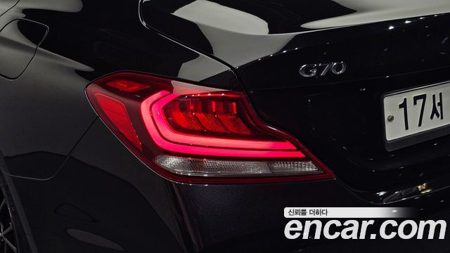 Genesis G70 2.0T Supreme 2018 — фото 23
