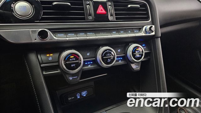 Genesis G70 2.0T Supreme 2018 — фото 31