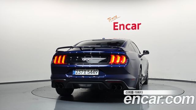 Ford Mustang GT Coupe 2019 — фото 4