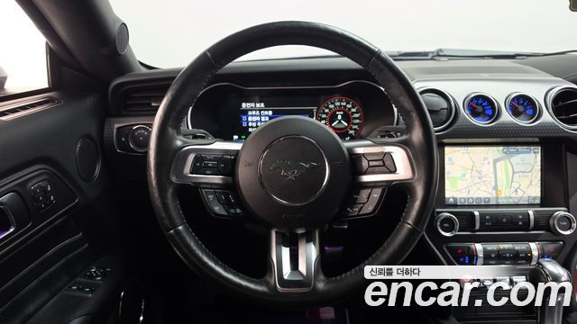 Ford Mustang GT Coupe 2019 — фото 13