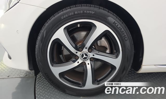 Mercedes-Benz E-Class (W213) E250 Avantgarde 2020 — фото 5