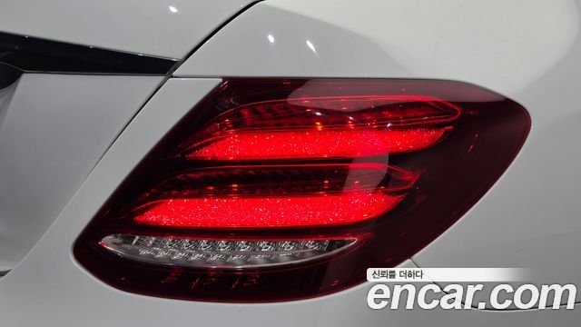 Mercedes-Benz E-Class (W213) E250 Avantgarde 2020 — фото 23