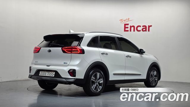 Kia Niro 1.6 HEV Noblesse Special 2020 — фото 2