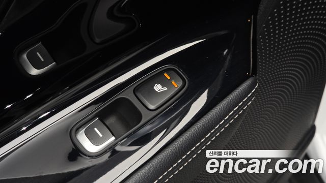 Kia Niro 1.6 HEV Noblesse Special 2020 — фото 27