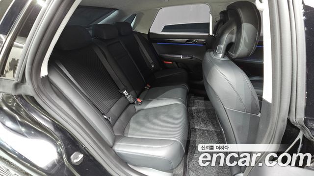 Hyundai Grandeur (GN7) 2,5 Gasoline 2WD Calligraphy 2023 — фото 11