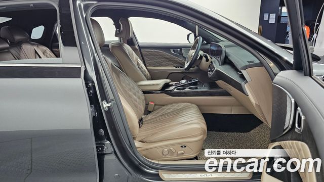 Kia K8 2.5 Gasoline 2WD Signature 2022 — фото 11