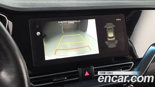 Kia Niro Plus Air 2023 — фото 14