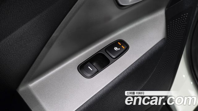 Kia Niro Plus Air 2023 — фото 17