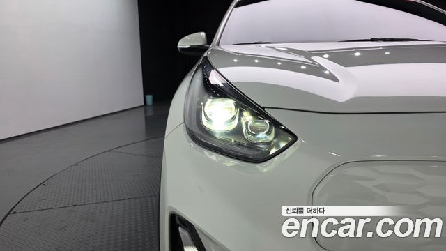 Kia Niro Plus Air 2023 — фото 22