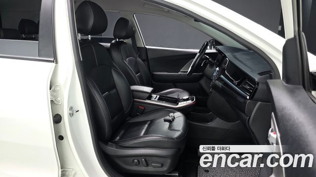 Kia Niro Plus Air 2023 — фото 26