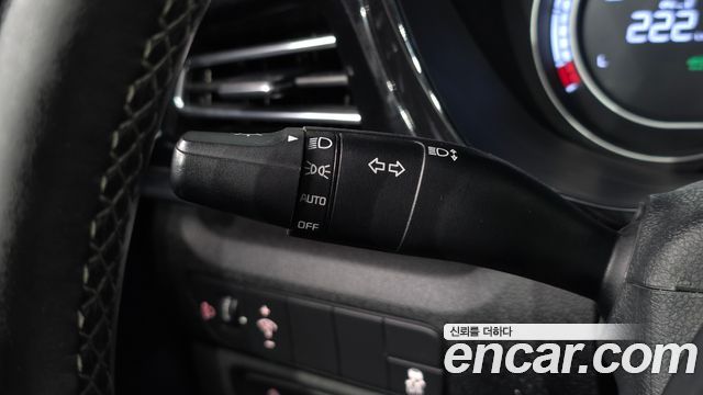 Kia Niro Plus Air 2023 — фото 27