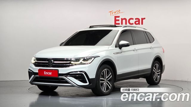 Volkswagen Tiguan Allspace 2.0 TSI Prestige 2023 — фото 1
