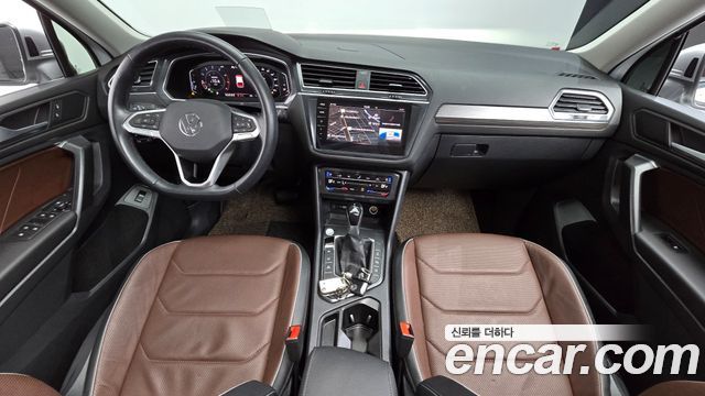 Volkswagen Tiguan Allspace 2.0 TSI Prestige 2023 — фото 7