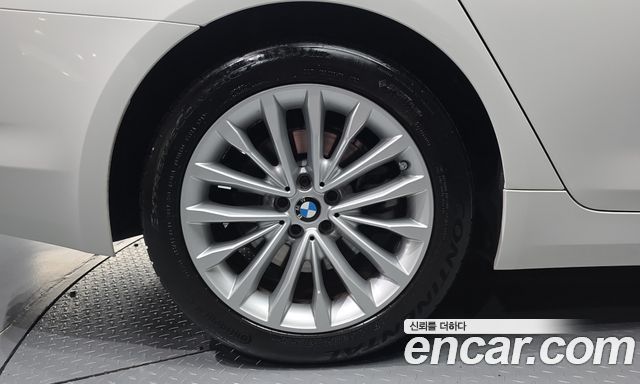 BMW 5 Series (G30) 530i Luxury Plus 2020 — фото 5