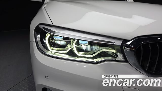 BMW 5 Series (G30) 530i Luxury Plus 2020 — фото 22