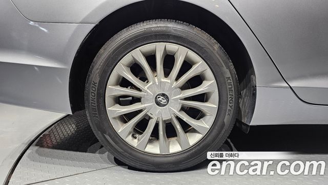 Hyundai Sonata (LF) 2.0 Smart 2015 — фото 5