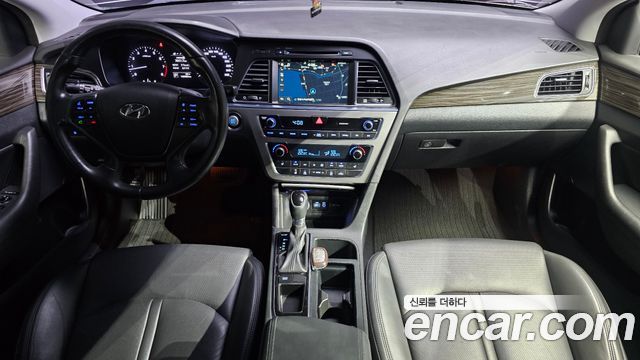 Hyundai Sonata (LF) 2.0 Smart 2015 — фото 7