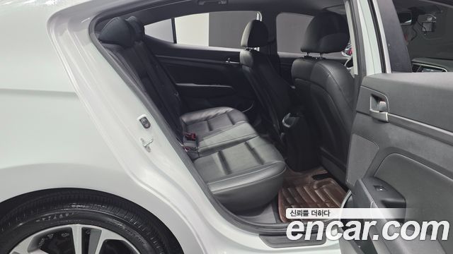 Hyundai Avante (AD) 1.6 GDI Value Plus 2018 — фото 12