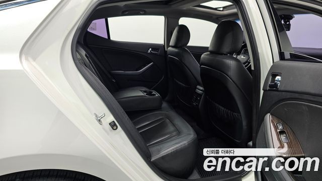 Kia K5 LPI Prestige 2013 — фото 12
