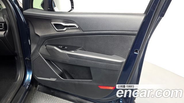 Kia Sportage (V) Gasoline 1.6 Turbo 2WD Prestige 2022 — фото 24