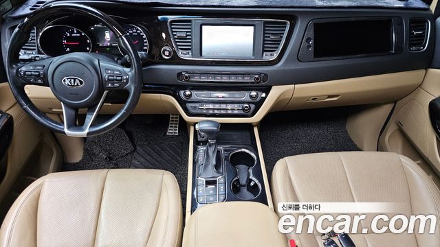 Kia Carnival 9-Seater Noblesse Special 2019 — фото 7