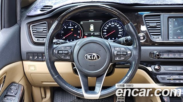 Kia Carnival 9-Seater Noblesse Special 2019 — фото 13