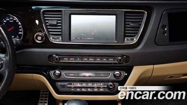 Kia Carnival 9-Seater Noblesse Special 2019 — фото 14
