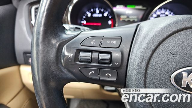 Kia Carnival 9-Seater Noblesse Special 2019 — фото 18