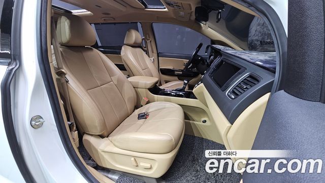 Kia Carnival 9-Seater Noblesse Special 2019 — фото 26