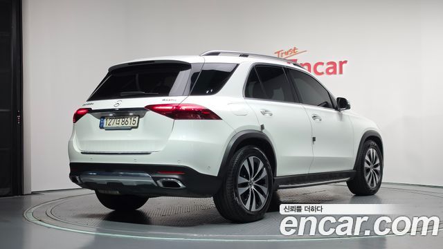 Mercedes-Benz GLE-Class (W167) GLE300d 4MATIC 2024 — фото 2