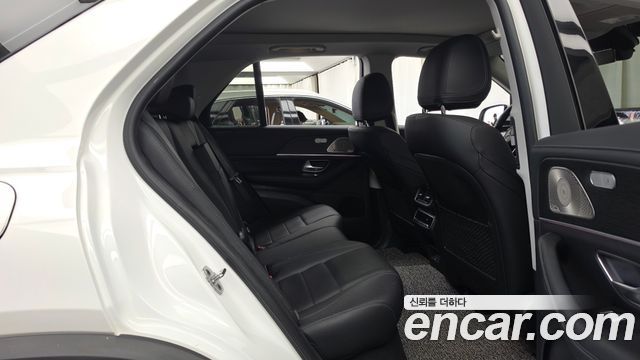 Mercedes-Benz GLE-Class (W167) GLE300d 4MATIC 2024 — фото 12