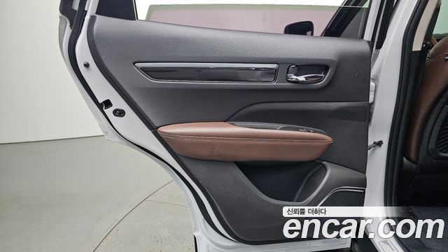 Renault Korea QM6 Gasoline 2WD RE Signature 2019 — фото 25