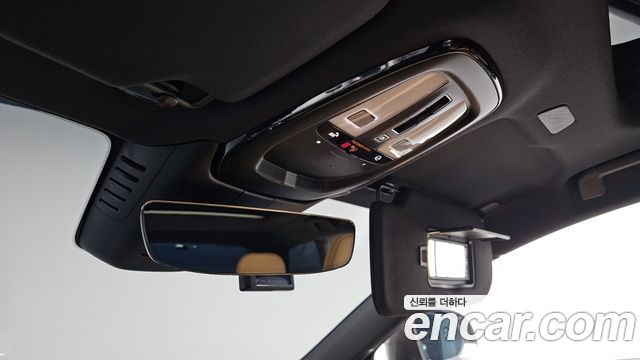 Volvo V90 Cross Country B5 Ultimate AWD 2024 — фото 20