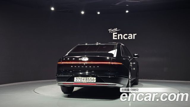 Hyundai Grandeur (GN7) 2,5 Gasoline 2WD Premium 2023 — фото 4