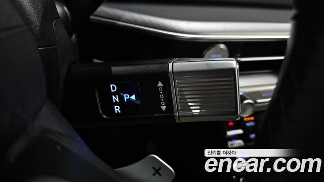 Hyundai Grandeur (GN7) 2,5 Gasoline 2WD Premium 2023 — фото 9