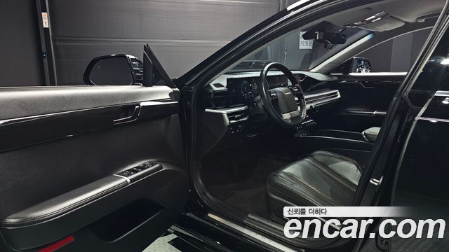 Hyundai Grandeur (GN7) 2,5 Gasoline 2WD Premium 2023 — фото 10