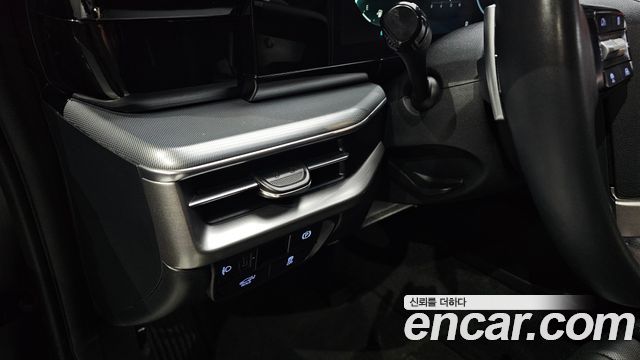 Hyundai Grandeur (GN7) 2,5 Gasoline 2WD Premium 2023 — фото 18