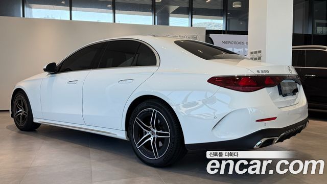 Mercedes-Benz E-Class (W214) E200 AMG Line 2026 — фото 3