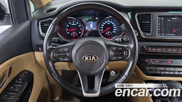 Kia Carnival Gasoline 7-Seater Limousine President 2019 — фото 13